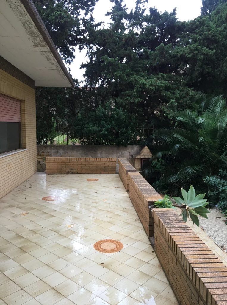 Villa in Vendita Zona Sferracavallo, foto 3 di 24