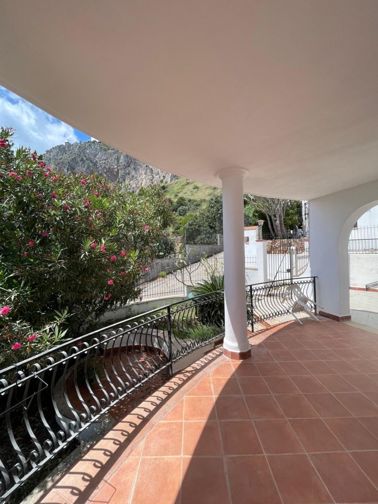 Villa Unifamiliare Zona Addaura, foto 18 di 30