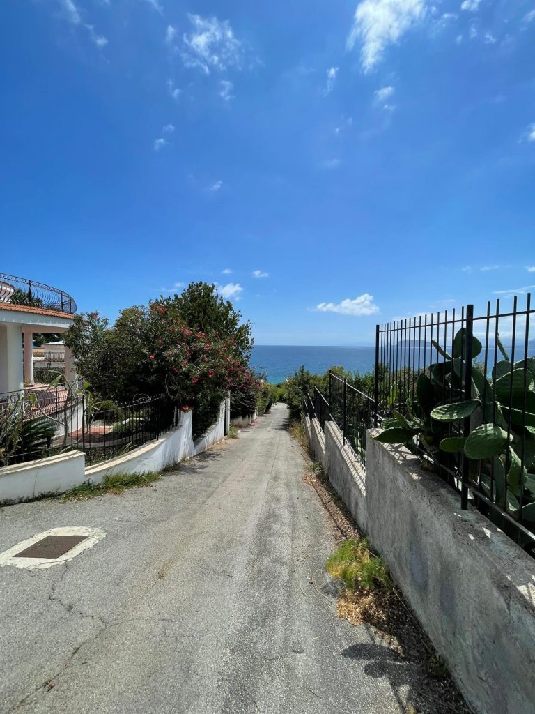 Villa Unifamiliare Zona Addaura, foto 2 di 30