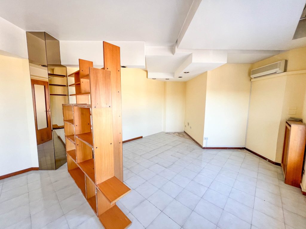 Appartamento in Vendita Zona Uditore, foto 7 di 30